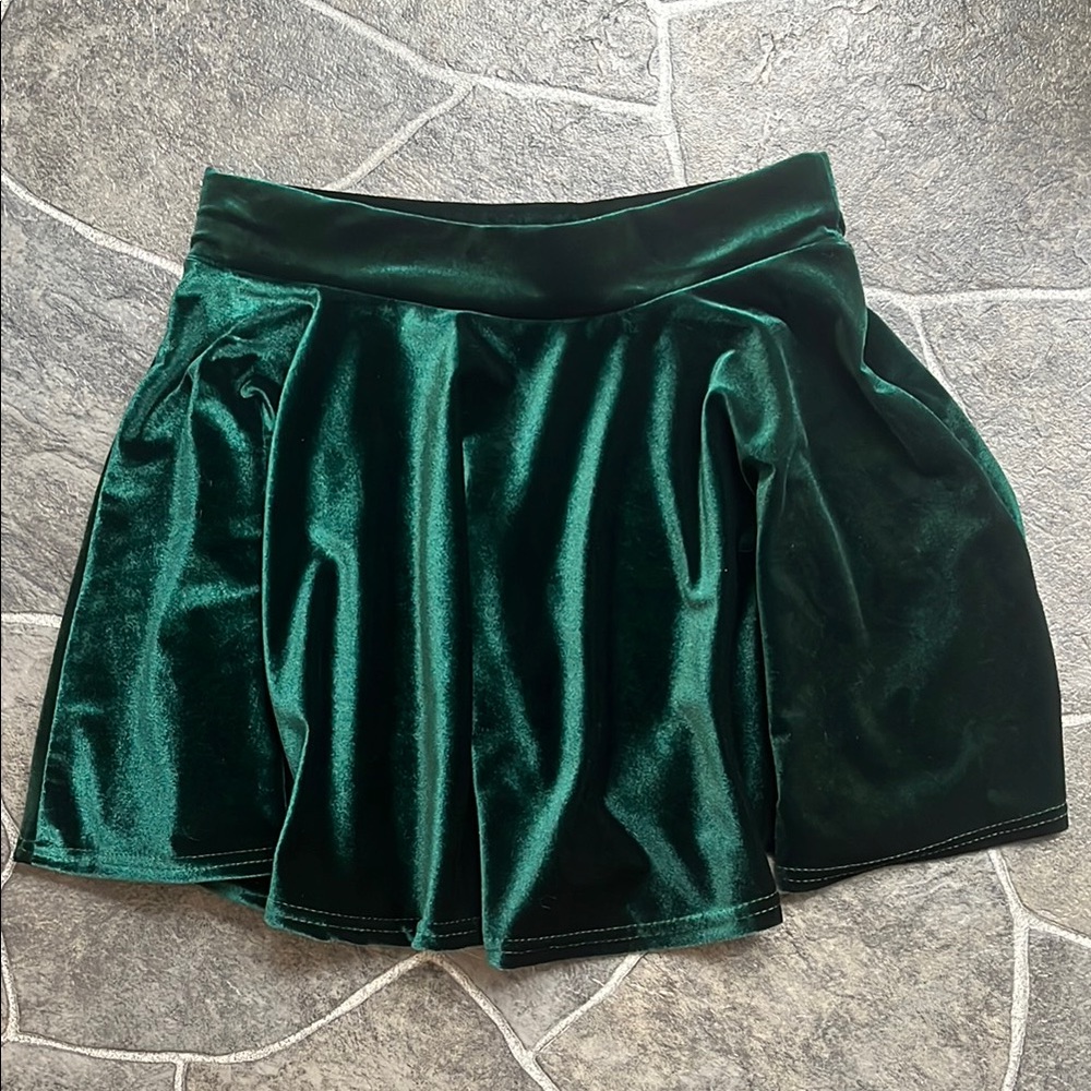 Urban CoCo Women's Vintage Velvet Stretchy Mini Flared Skater Skirt